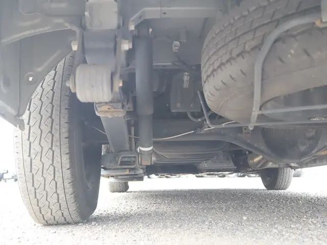 トヨタ ハイエース CBA-TRH214W(2WD)の写真31