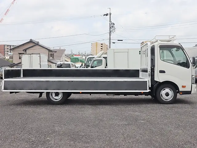 トヨタ ダイナ 2RG-XZU720(2WD)の写真10