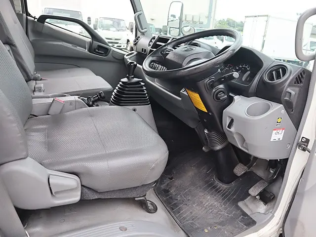 トヨタ ダイナ 2RG-XZU720(2WD)の写真30