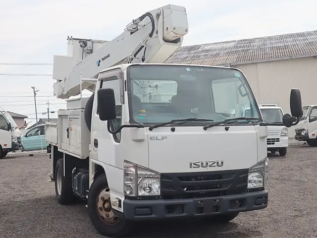 いすゞ エルフ TPG-NKR85AN(2WD)の写真2