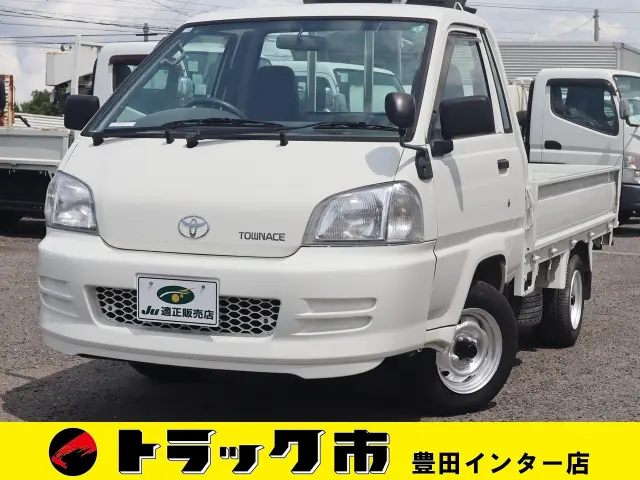 トヨタ タウンエーストラック GK-KM70(2WD)の写真1