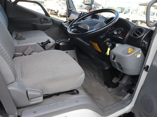 日野 デュトロ TPG-XZU605M(2WD)の写真34