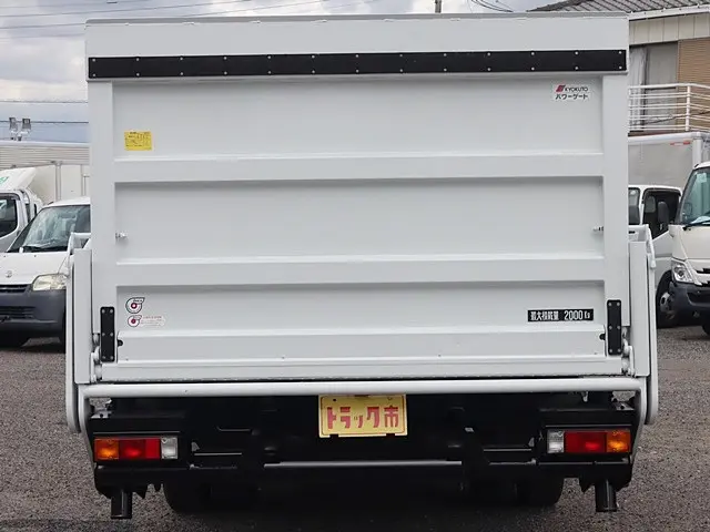 三菱 キャンター TPG-FEB50(2WD)の写真6