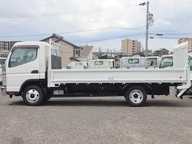 三菱 キャンター TPG-FEB50(2WD)の写真9