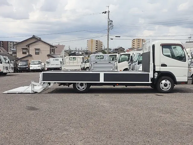 三菱 キャンター TPG-FEB50(2WD)の写真10