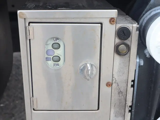 三菱 キャンター TPG-FEB50(2WD)の写真14