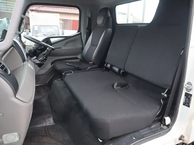 三菱 キャンター TPG-FEB50(2WD)の写真33