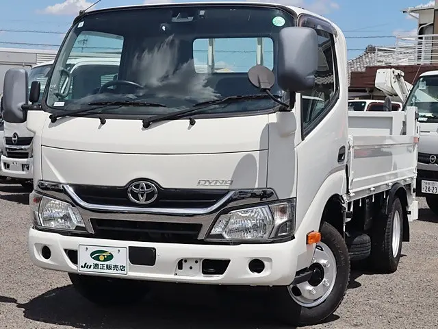 トヨタ ダイナ TKG-XZC605(2WD)の写真2