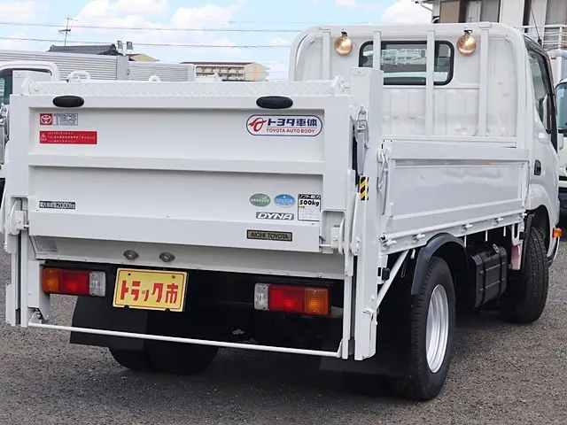 トヨタ ダイナ TKG-XZC605(2WD)の写真5