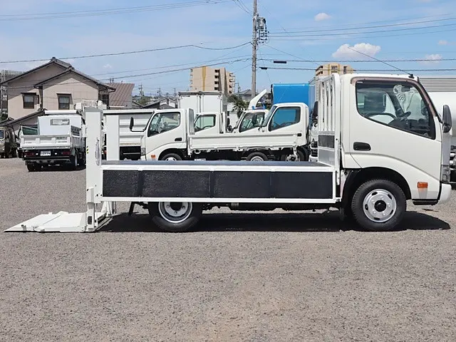 トヨタ ダイナ TKG-XZC605(2WD)の写真10