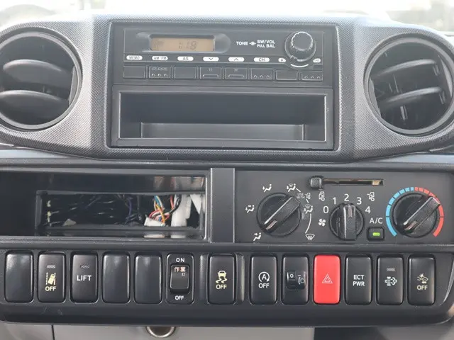 トヨタ ダイナ TKG-XZC605(2WD)の写真38