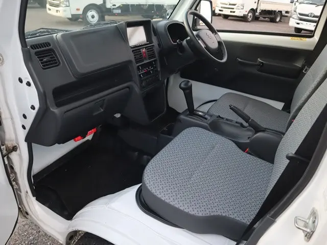 スズキ キャリイ EBD-DA16T(2WD)の写真36