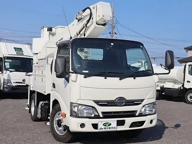 日野 デュトロ TKG-XZU675M(4WD)の写真4