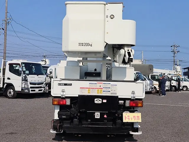 日野 デュトロ TKG-XZU675M(4WD)の写真6
