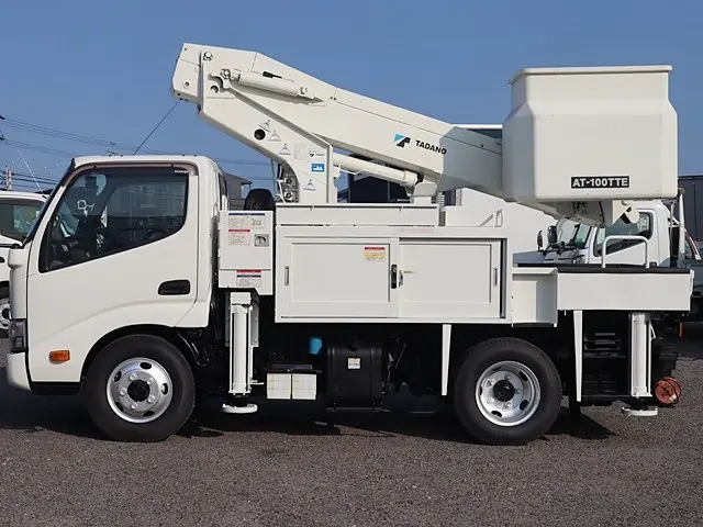 日野 デュトロ TKG-XZU675M(4WD)の写真9