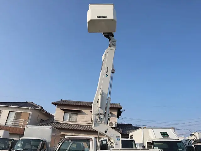 日野 デュトロ TKG-XZU675M(4WD)の写真10