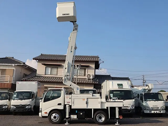 日野 デュトロ TKG-XZU675M(4WD)の写真12