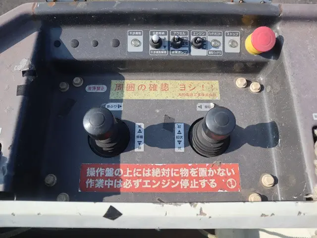 日野 デュトロ TKG-XZU675M(4WD)の写真21