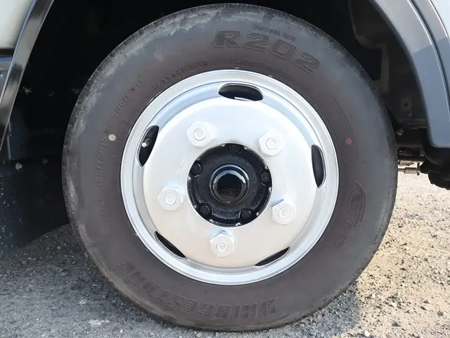 三菱 キャンター 2RG-FBA20(2WD)の写真26