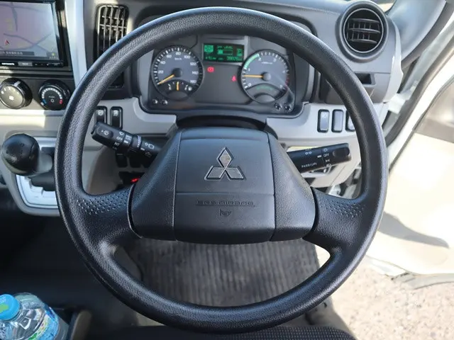 三菱 キャンター 2RG-FBA20(2WD)の写真38