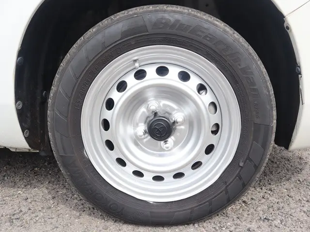 トヨタ サクシードバン 6AE-NHP160V(2WD)の写真21