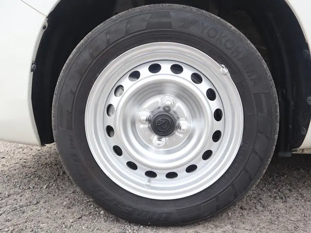 トヨタ サクシードバン 6AE-NHP160V(2WD)の写真24