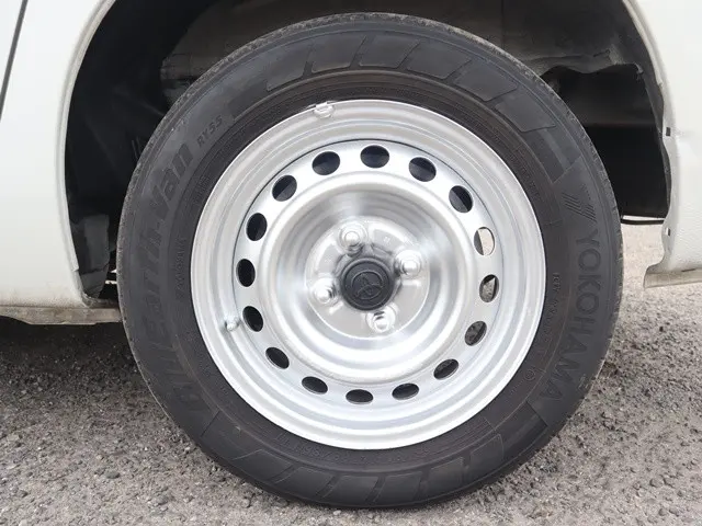 トヨタ サクシードバン 6AE-NHP160V(2WD)の写真25