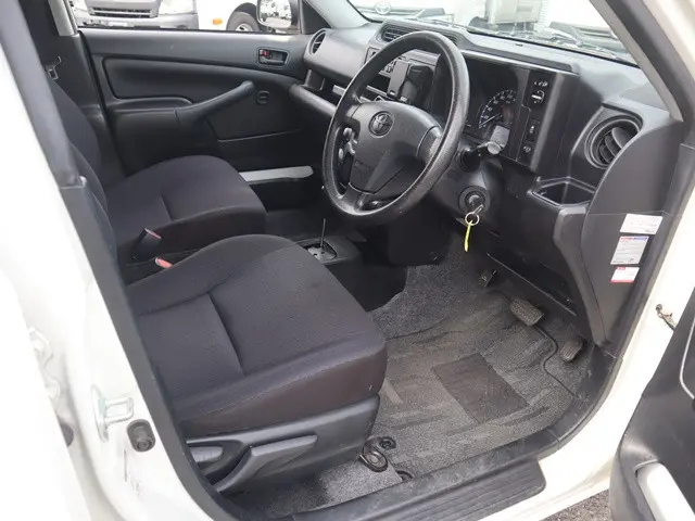 トヨタ サクシードバン 6AE-NHP160V(2WD)の写真29