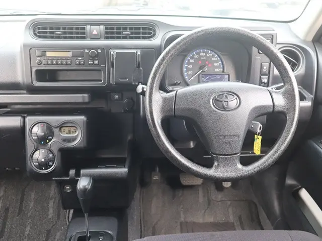 トヨタ サクシードバン 6AE-NHP160V(2WD)の写真37