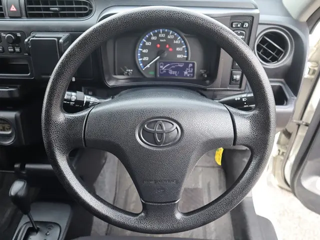トヨタ サクシードバン 6AE-NHP160V(2WD)の写真38