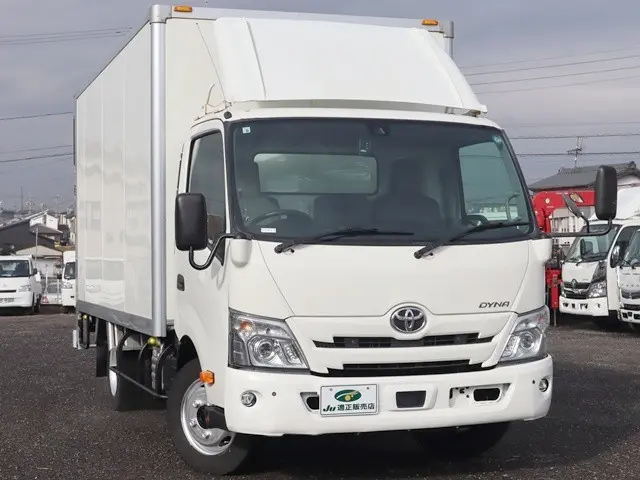 トヨタ ダイナ 2RG-XZU710(2WD)の写真4