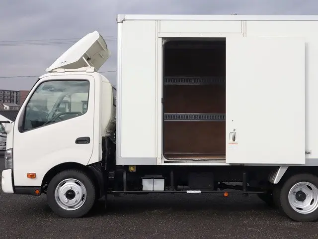 トヨタ ダイナ 2RG-XZU710(2WD)の写真10