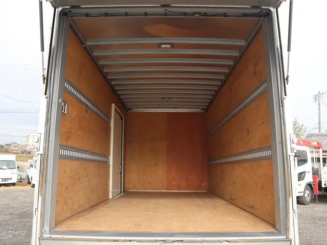 トヨタ ダイナ 2RG-XZU710(2WD)の写真12