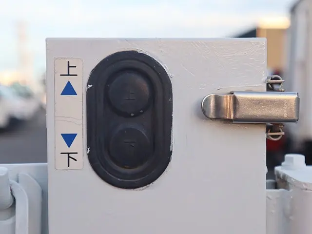 ダイハツ ハイゼットトラック EBD-S500P(2WD)の写真14