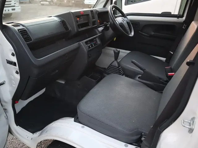 ダイハツ ハイゼットトラック EBD-S500P(2WD)の写真32