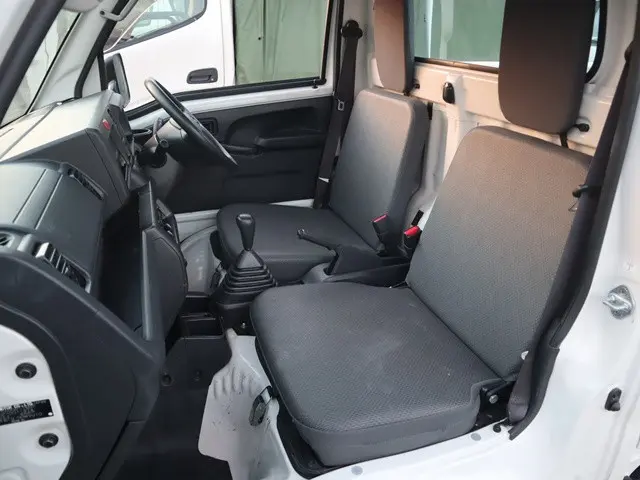 ダイハツ ハイゼットトラック EBD-S500P(2WD)の写真33