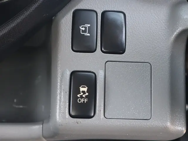 日野 デュトロ TPG-XZC710M(2WD)の写真38