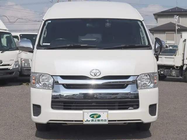トヨタ ハイエース CBA-TRH229W(4WD)の写真3