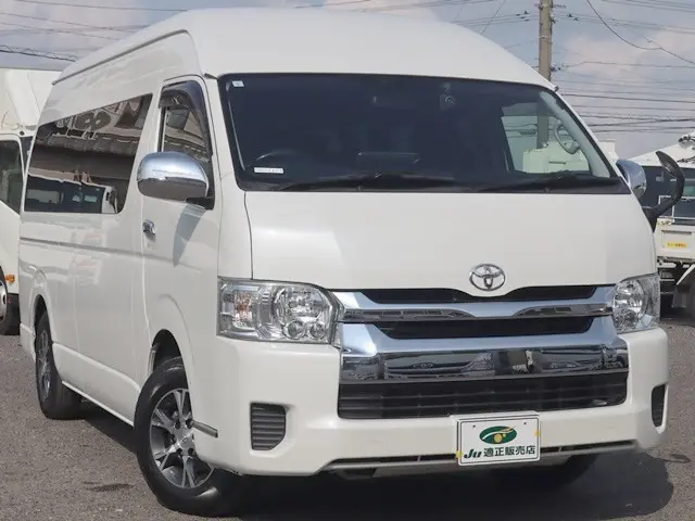 トヨタ ハイエース CBA-TRH229W(4WD)の写真4