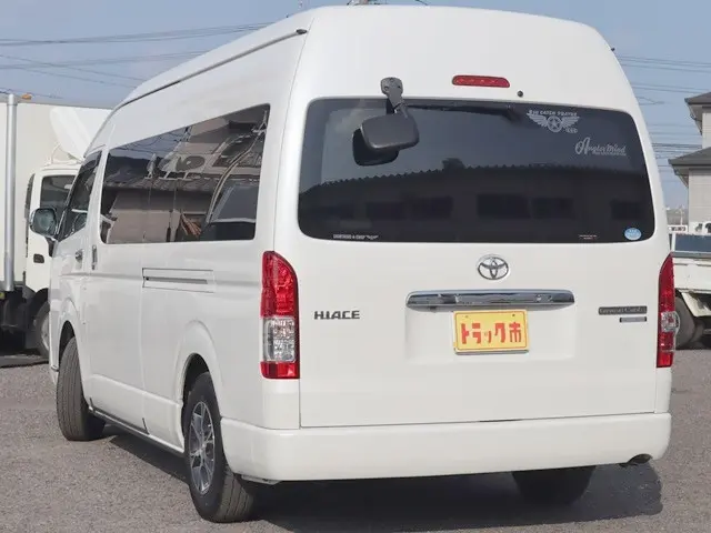 トヨタ ハイエース CBA-TRH229W(4WD)の写真7