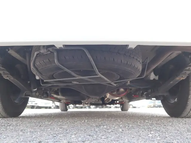 トヨタ ハイエース CBA-TRH229W(4WD)の写真17