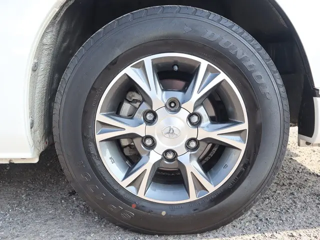 トヨタ ハイエース CBA-TRH229W(4WD)の写真18