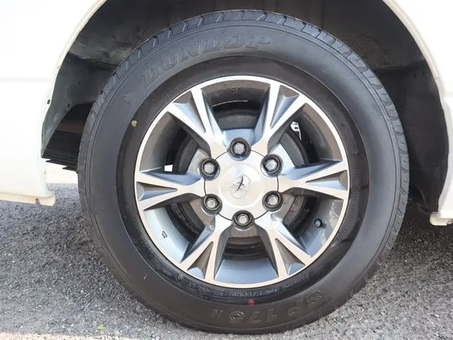 トヨタ ハイエース CBA-TRH229W(4WD)の写真25