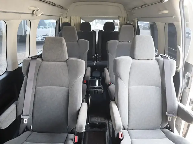 トヨタ ハイエース CBA-TRH229W(4WD)の写真29