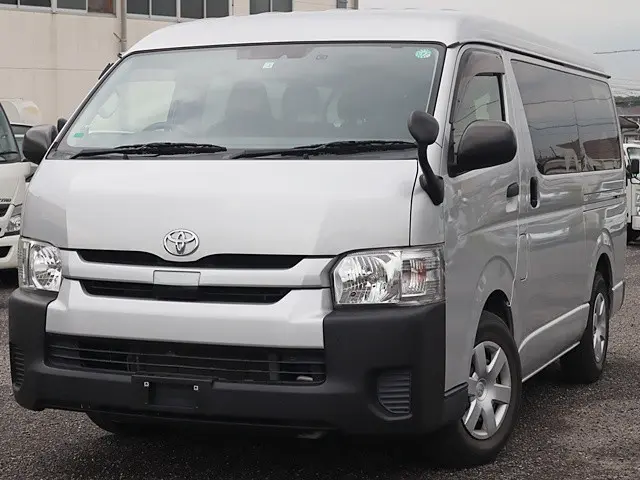 トヨタ ハイエース CBA-TRH214W(2WD)の写真1