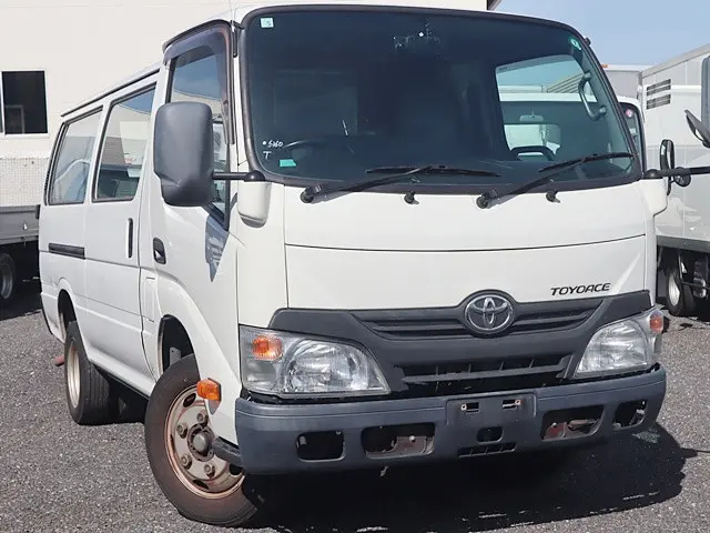 トヨタ トヨエース TKG-XZC605V(2WD)の写真3