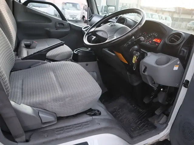 トヨタ トヨエース TKG-XZC605V(2WD)の写真30