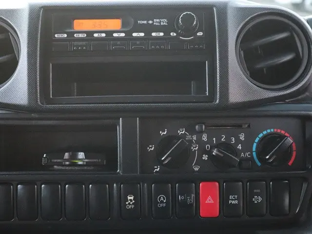 トヨタ トヨエース TKG-XZC605V(2WD)の写真36