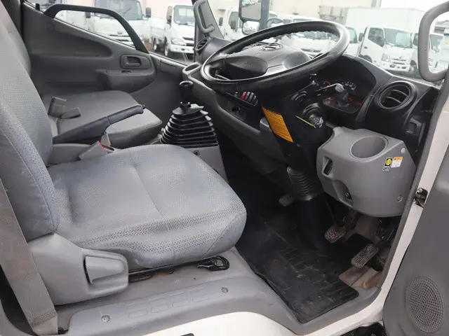 日野 デュトロ TKG-XZC605M(2WD)の写真33