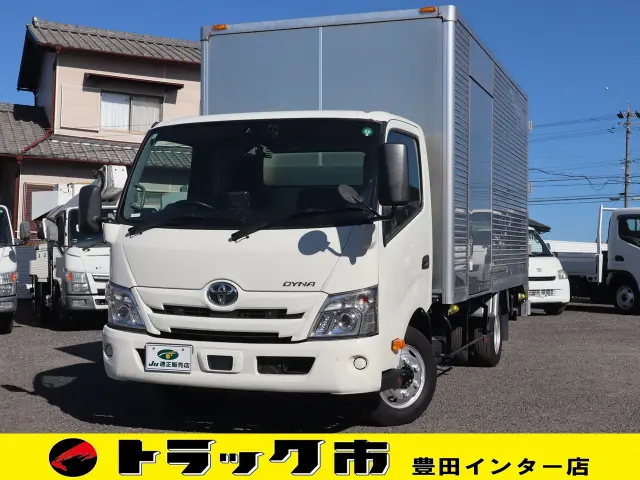 トヨタ ダイナ 2RG-XZU712(2WD)の写真1